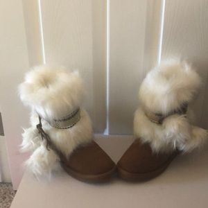 Cozy boot slippers for the up coming winter!